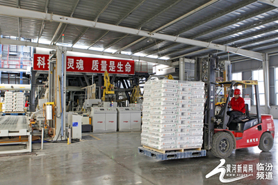 山西襄汾建材企業(yè)全力沖刺首季“開門紅” 特種設(shè)備銷售助力產(chǎn)業(yè)升級(jí)